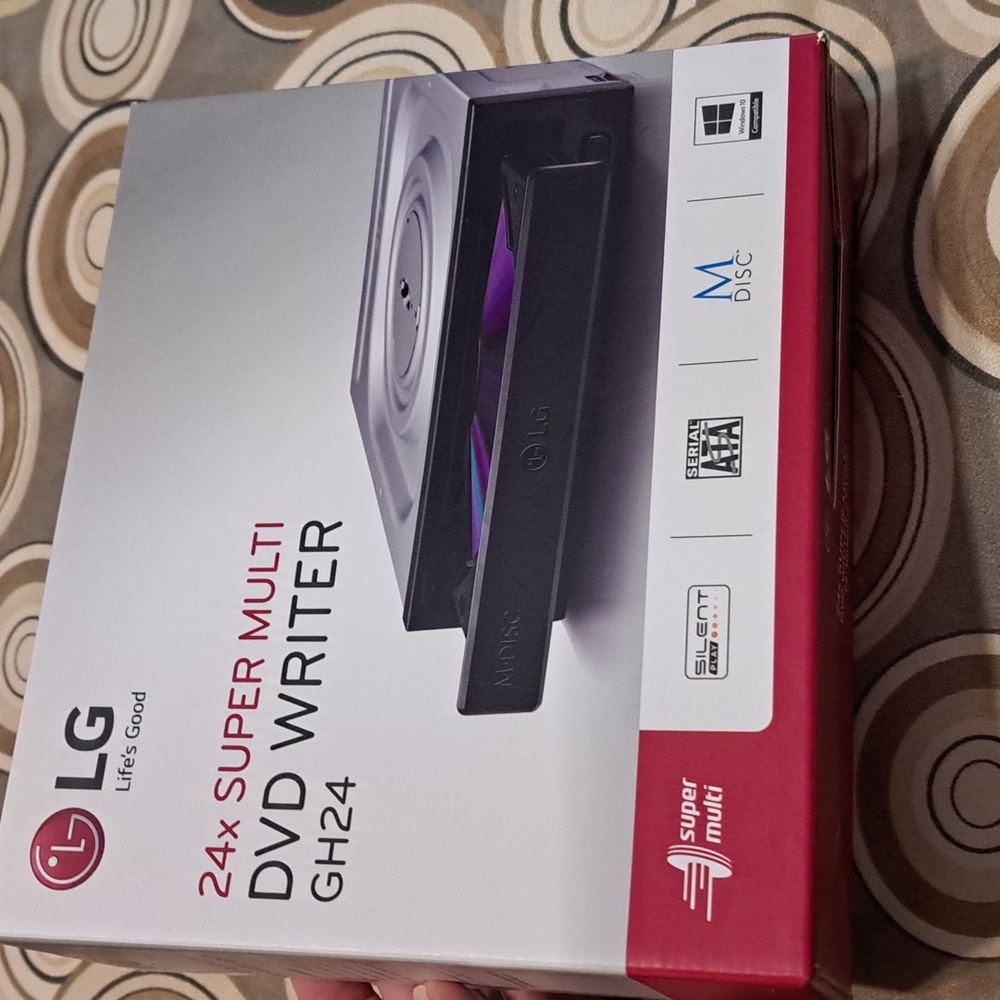LG. DVD WRITER. GH24.  24×SUPER MULTI.